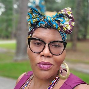 Meet your Posher, Andrea